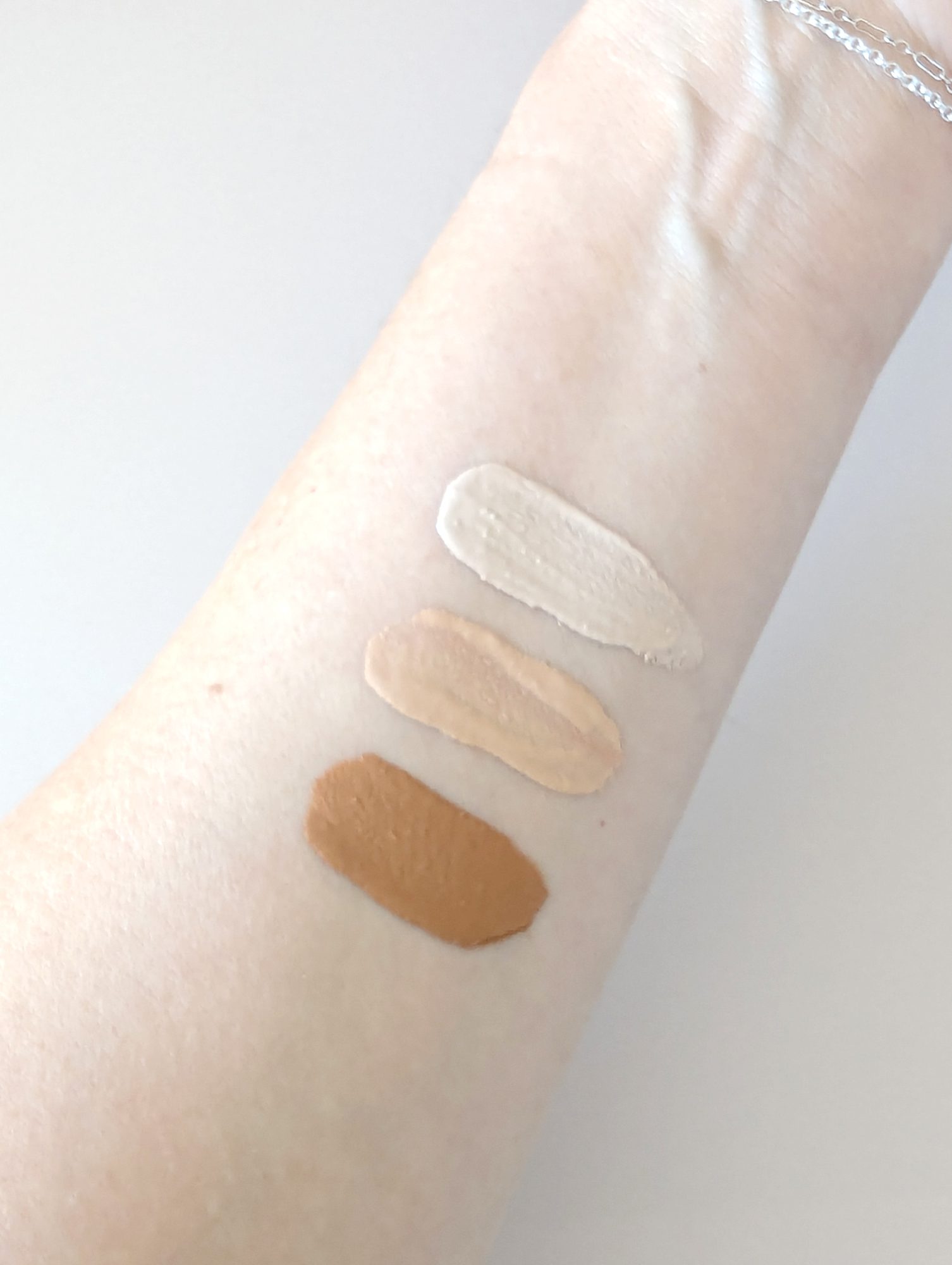 indiefog-naturals-tinted-vitaminC-elixir-all-swatches Indiefog Naturals Tinted Elixir